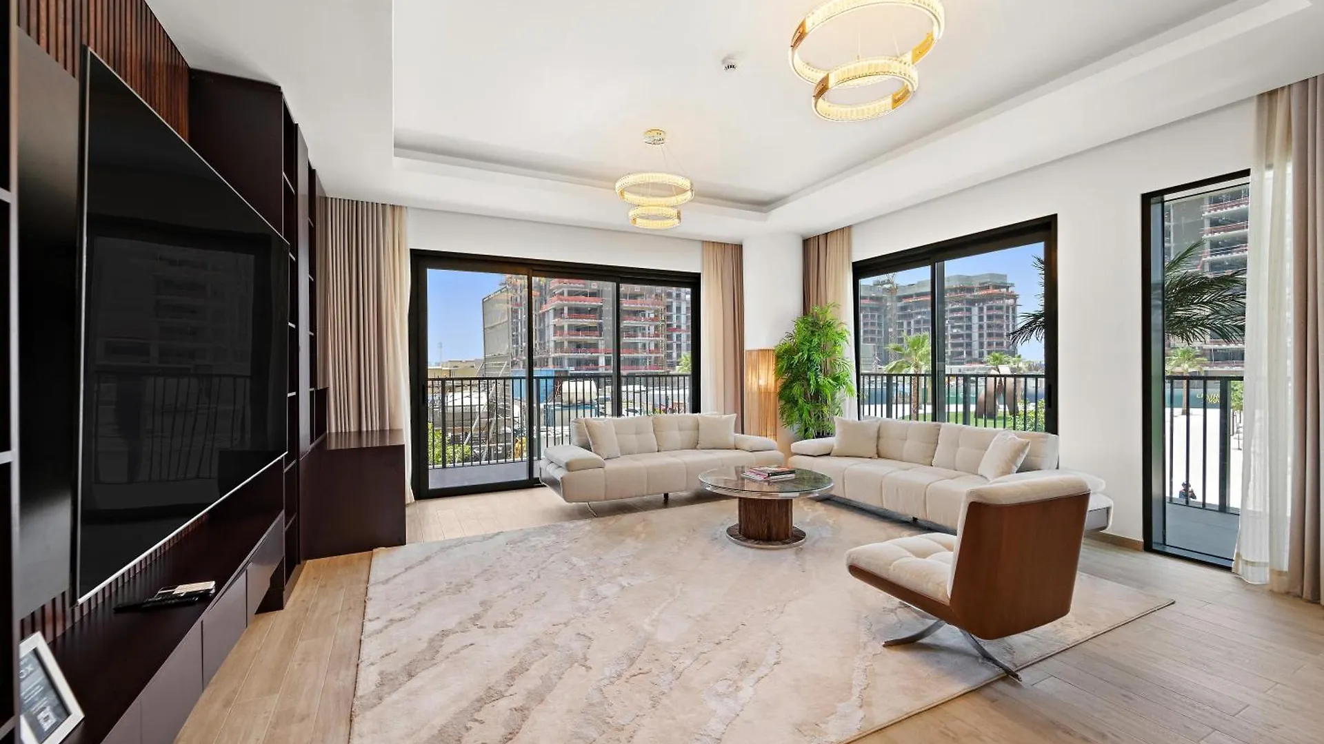 3Br Central Park, Prime Dubai Location